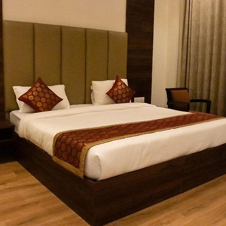 Sourav Park Inn Agra  Kültér fotó