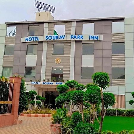 Sourav Park Inn Agra  Kültér fotó
