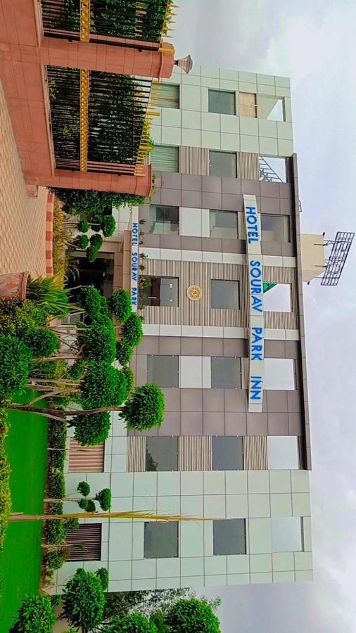 Sourav Park Inn Agra  Kültér fotó