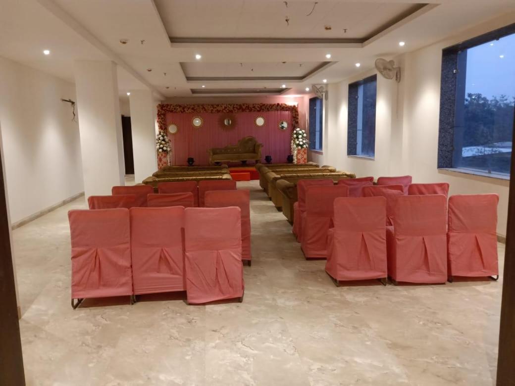 Sourav Park Inn Agra  Kültér fotó